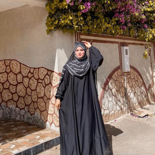 عباية نرجس